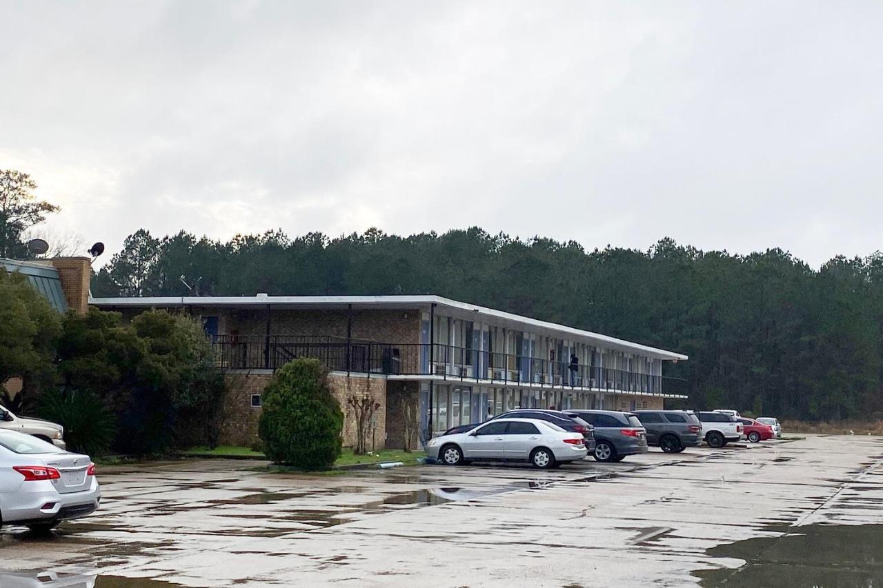 Landmark Hotel Leesville Dış mekan fotoğraf
