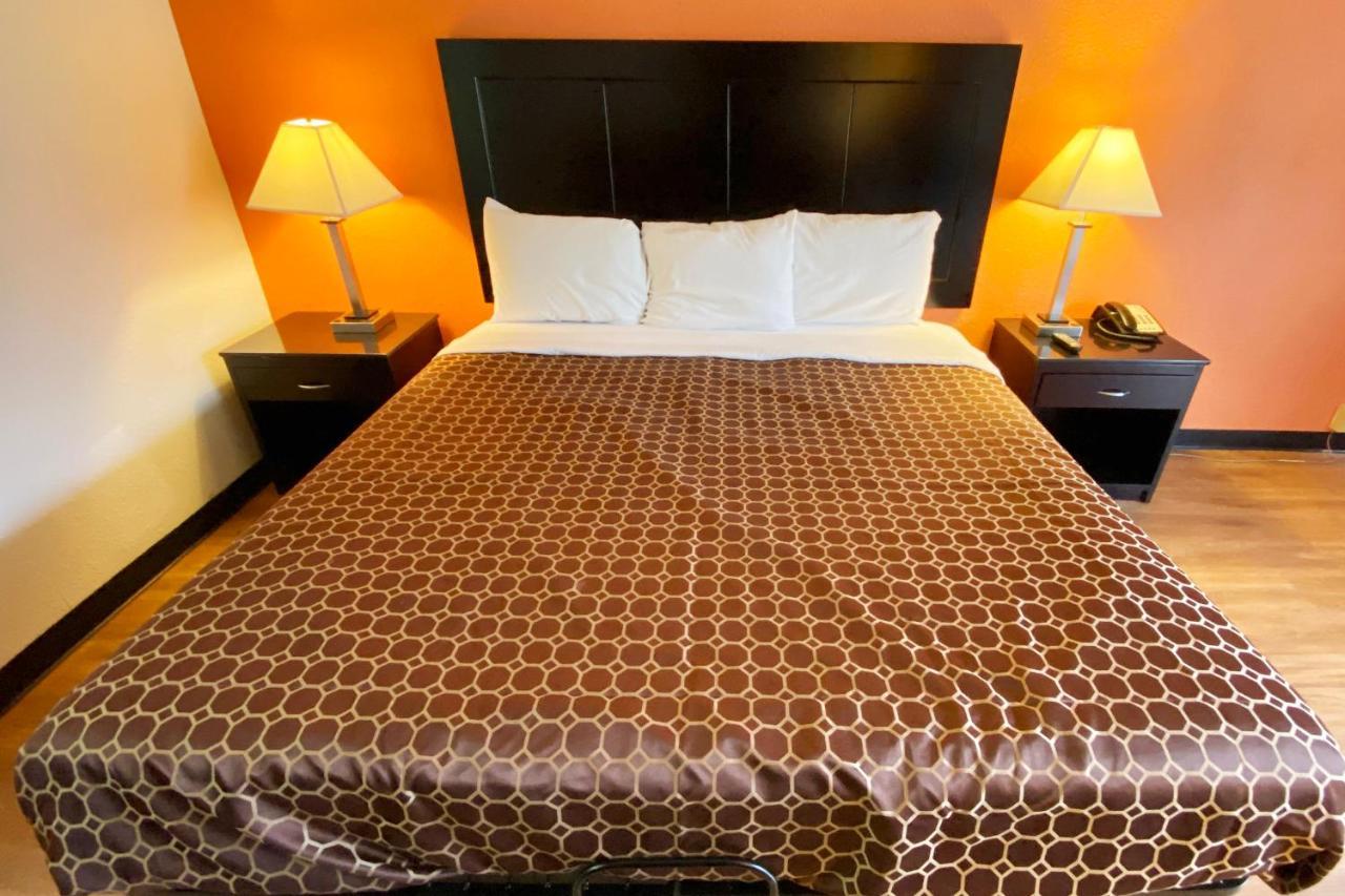 Landmark Hotel Leesville Dış mekan fotoğraf