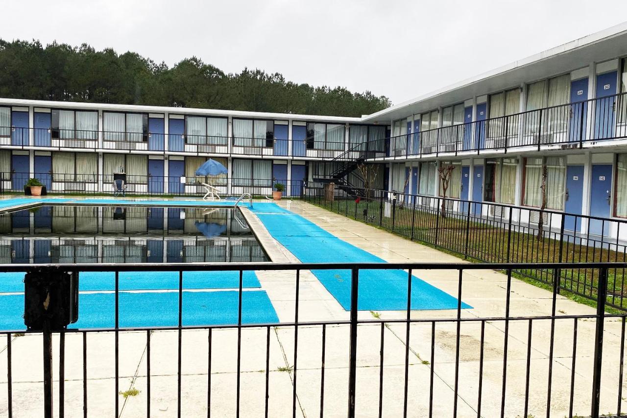 Landmark Hotel Leesville Dış mekan fotoğraf