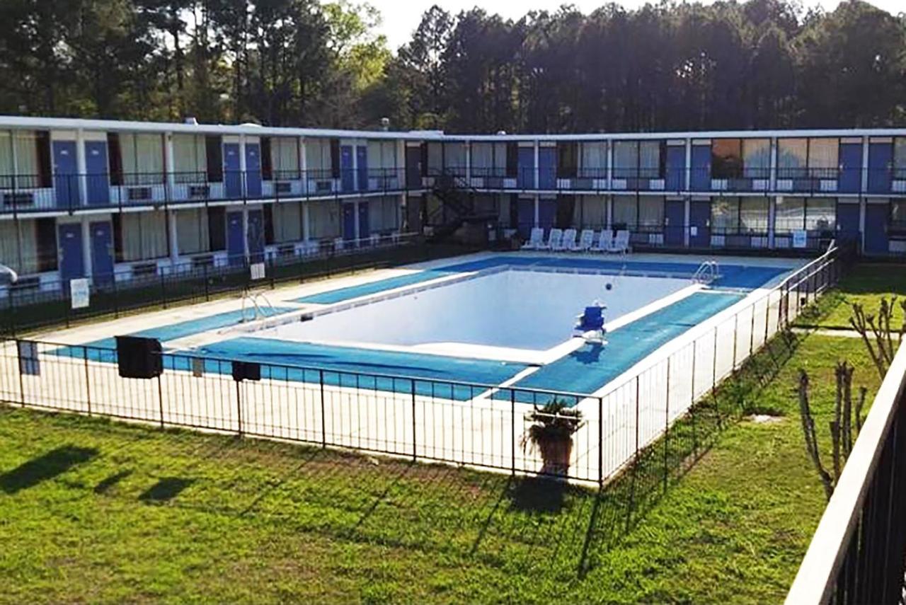 Landmark Hotel Leesville Dış mekan fotoğraf